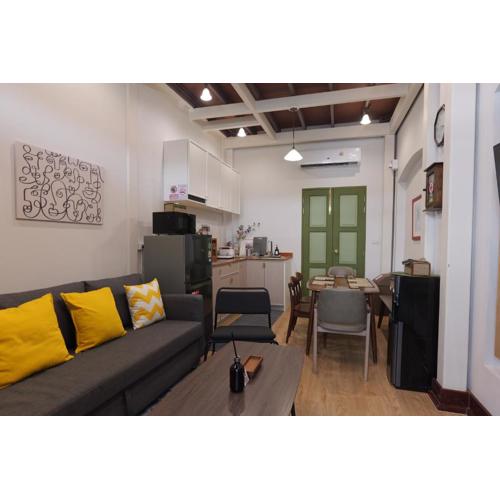 Entire Home 2BR 2BA Chinatown near Yaowarat - Songwat