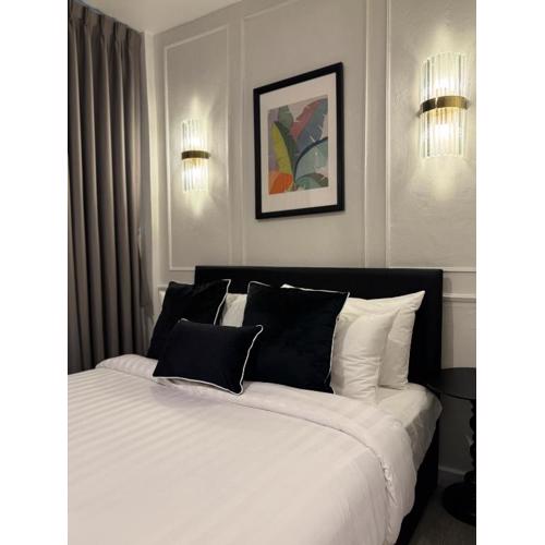 Entire townhouse for up to 5 ppl 5 mins to MRT station