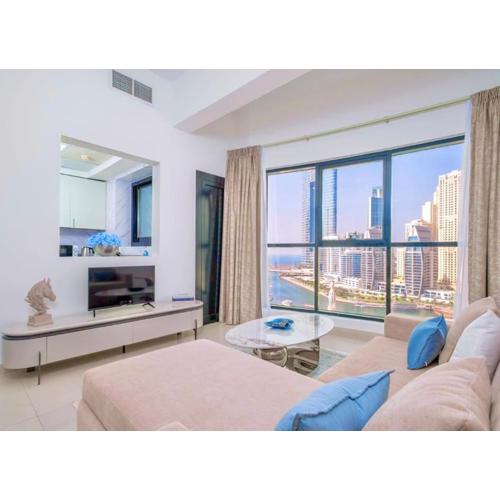 Escan Tower Marina View Apartment