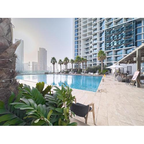 Escape 24 - Luxury Apartments in Damac Maison Prive Business Bay Dubai