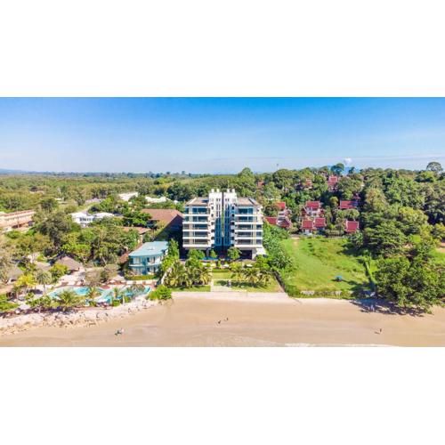Escape Condominiums Beachfront Suites - Mae Phim