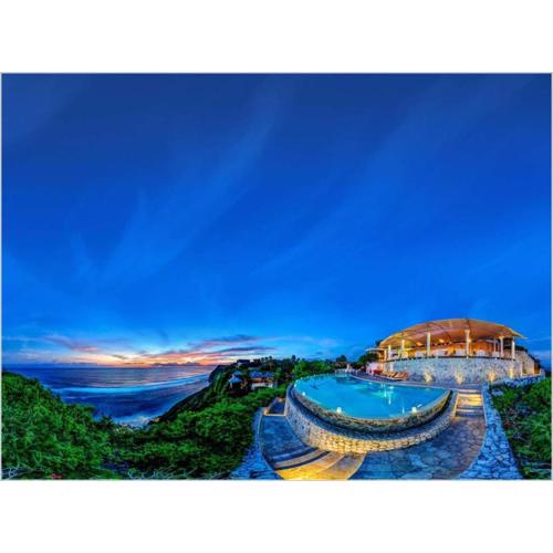 Escape to Paradise, Deluxe Fractional 2BR Garden Pool Villa Private Beach Near Uluwatu