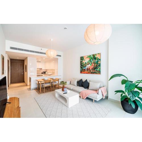 Escape24 - Brand New 2BR in Canal Front Residences, Al Wasl near Safa Park