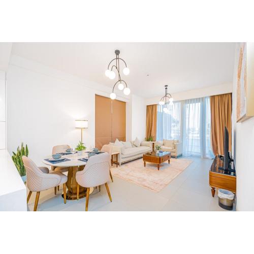 Escape24 2BR Canal Front Residence Near Al Wasl Safa Park with Skyline and Canal view Dubai
