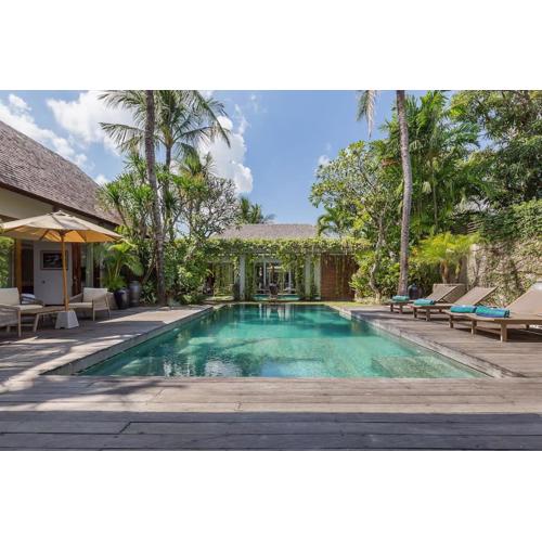 Eshara 1 our Tropical & luxury 3BR Villa 450m from beach