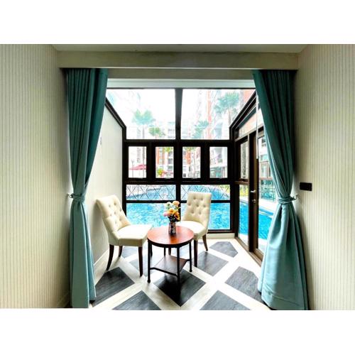 Espana (Pool Access) 1 Bedroom