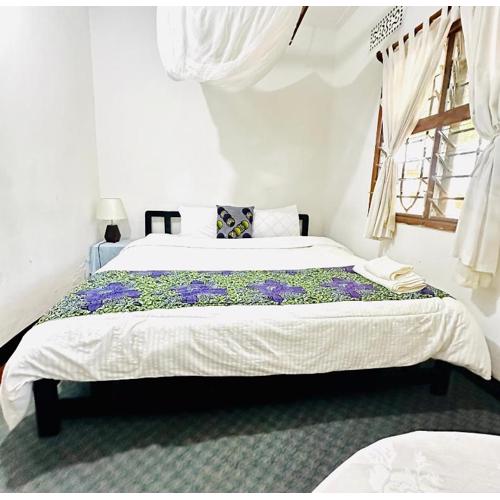 Ethiopian restaurant and lodge