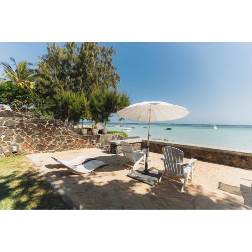 Exceptional beachfront villa with lagoon view