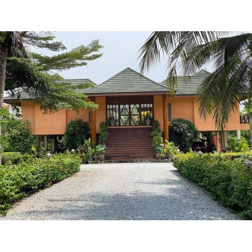 Exclusive 10-Person Villa with Pool & land 6000m