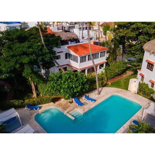 Exclusive Beach Access Family Size Home