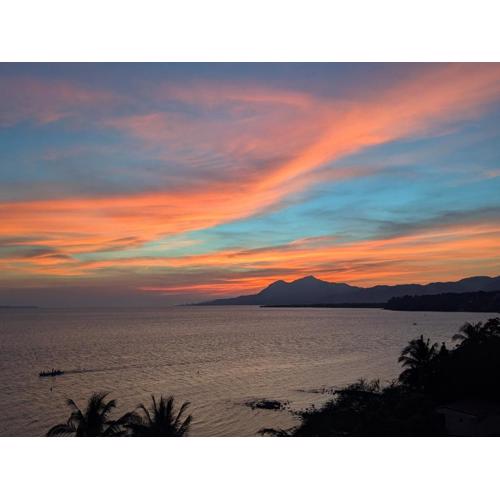 Exclusive Beachfront House with Pool