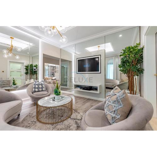 Exclusive Beachfront Villa with Private Beach Access, Next to the Community Pool, Close to Aquaventure Waterpark, Monorail, and Nakheel Mall, Canal Cove, Palm Jumeirah by Deluxe Holiday Homes