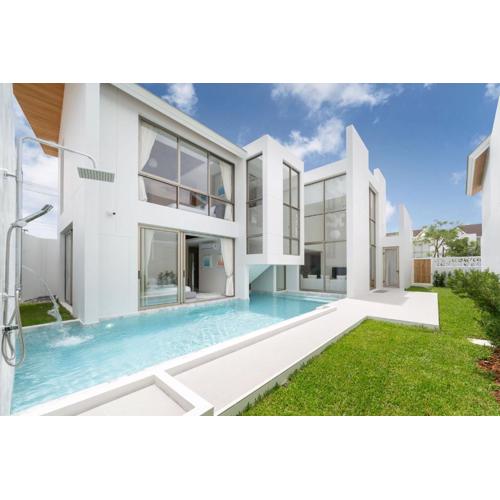Exclusive Living in Designer 4BR Pool Villa in Lux Pride 2 V11 Residence, Near Laguna