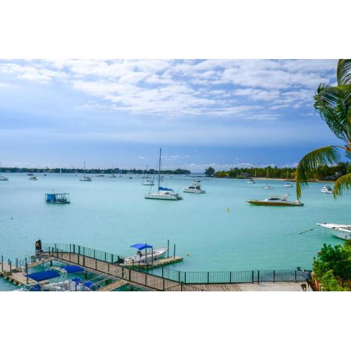 Exclusive penthouse with paradise sea view