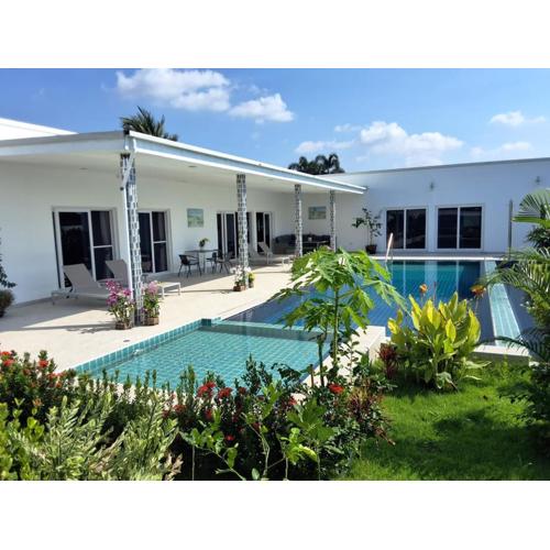 Exclusive Pool Villa Chaknork, Pattaya