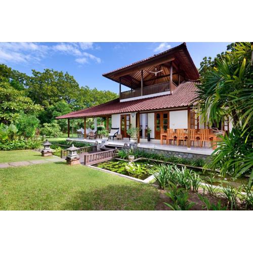 Exclusive private villa Beten Bukit - mountain view & private swimming pool