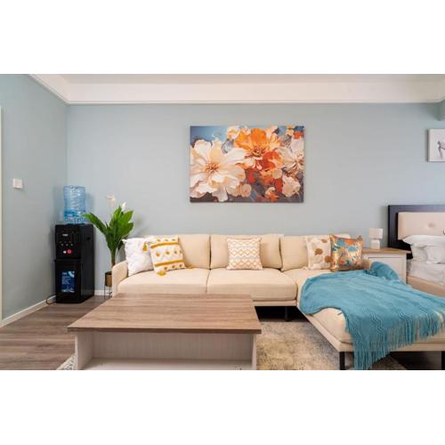 Executive Alba Garden Apt, Rock Climbing, Pool and Gym