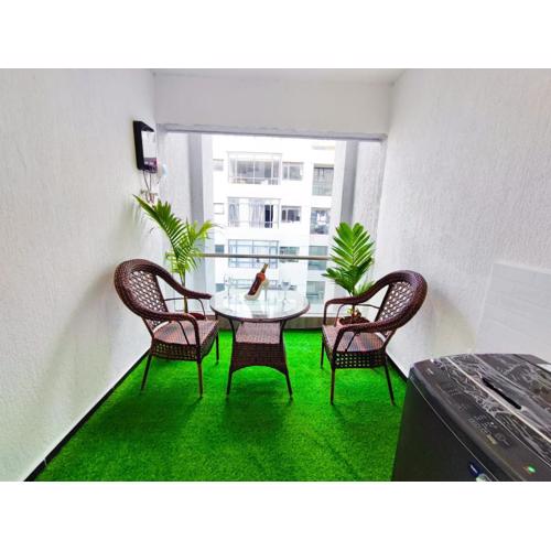 executive catchy two bedroom with `unbeatable city scenic views and swimming pool and well equipped gym and ample parking space and unbeatable city scenic views