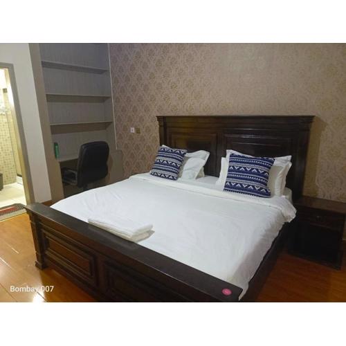 executive classy apartment with private parking space,children playing ground,swimming pool,mordern equipped gym and unbeatable city views