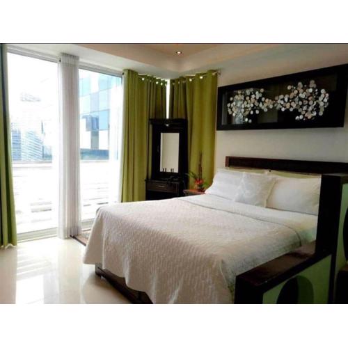 Executive Studio Apartment in BGC