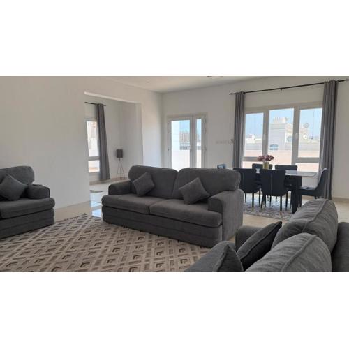 Exotic One-Bedroom Penthouse