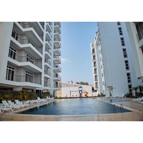 Exquisite 2 Bedroom Apartment in Nyali Private Pool and Gym Access