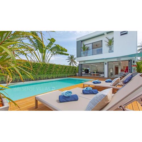 Exquisite 4BR Boutique Pool Villa Samakki Garden in Rawai