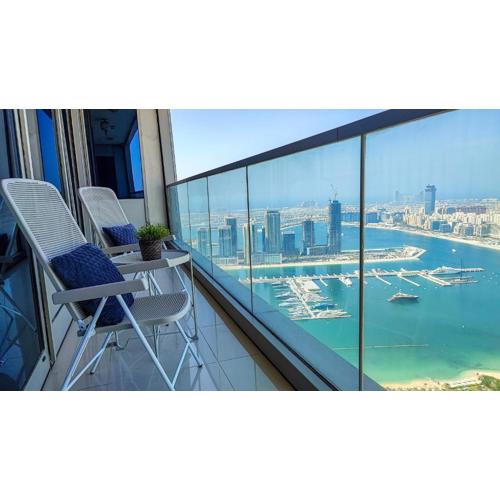 Exquisite, luxe 1BD Apartment, Unparalleled Sea Views, Prime Dubai Marina Location & Full Kitchen by "La Buena Vida Holiday Homes