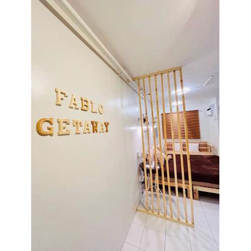 Fablo Getaway beside EK