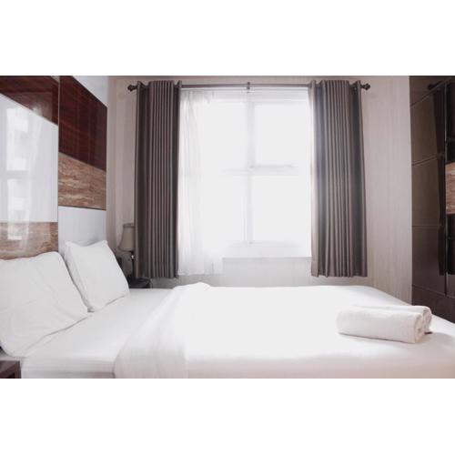 Fabulous 1BR Apartment Parahyangan Residence By Travelio