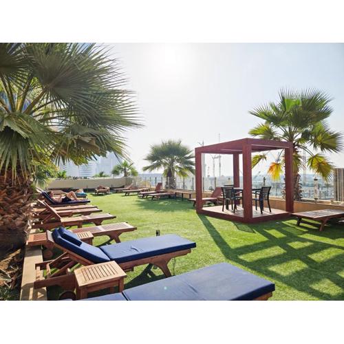 Fabulous 1BR in Dubai Marina near Beach With Sea Views