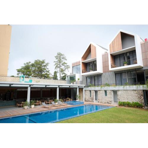 Facade Hotel by Azana