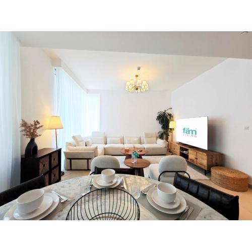 FAM Living - 3BR Creekside Escape in Creek Rise Tower 2