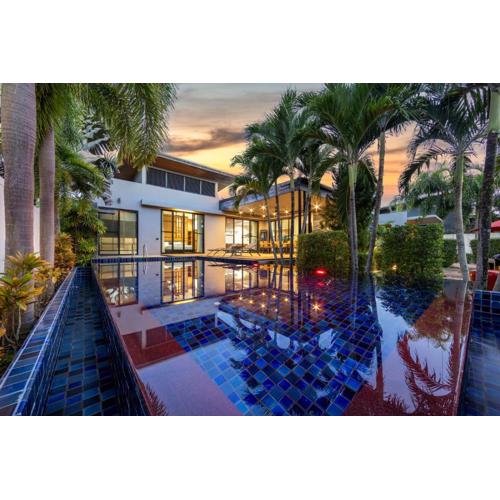 Fam Villa with Private Pool Near Nai Harn Beach by TropicLook