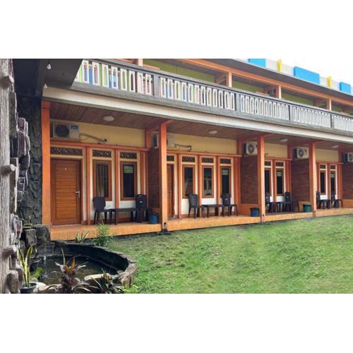 Family 24 Hotel near Pantai Cipatujah