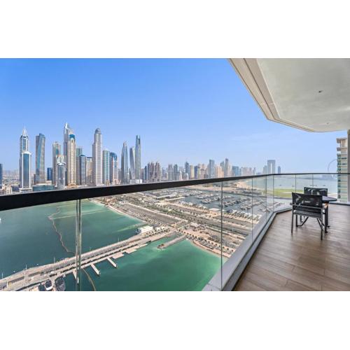 Family Friendly 2BDR With Sea & City View