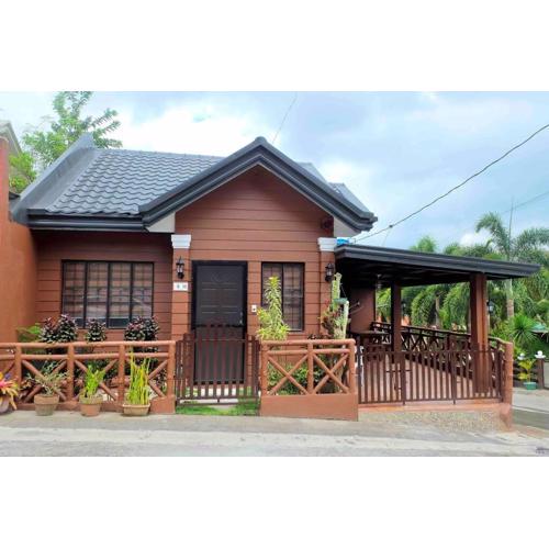 Family-Friendly Cabin Hideaway, Alfonso Tagaytay
