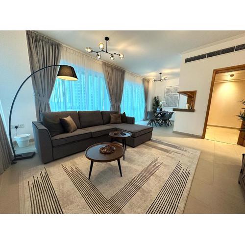 Family Friendly Spacious Best Location Marina Walk and JBR Walk