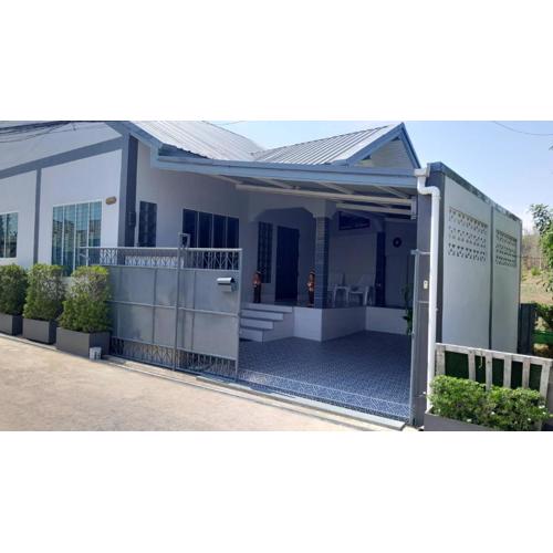 Family home close to city center