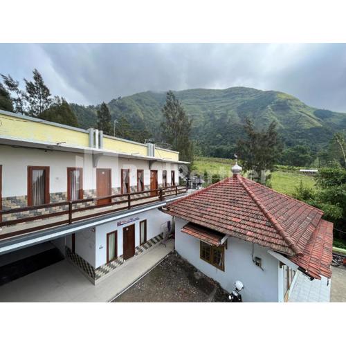 Family Homestay Syariah Bromo Mitra RedDoorz