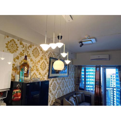 Family Oasis Makati 2 bedroom 1 kiddo room 300 mbps Fast Net