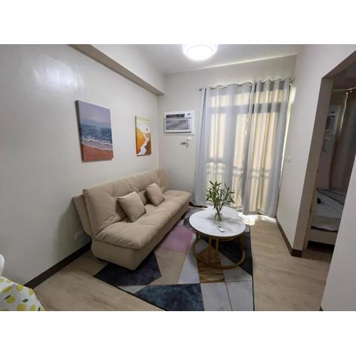 Family room fast WIFI Balcony Seaview near Airport Okada Complex 8B