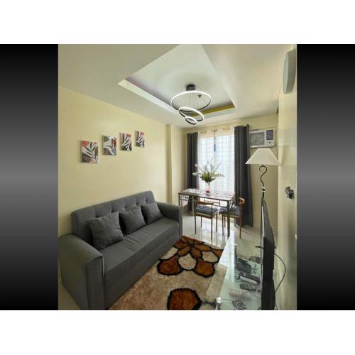 Family Room Staycation In The Heart Of Manila, with 2 Balcony Plus 40 Percent Promo Discount Plus Free Pool Access, Plus Free Sauna Promo in Manila Bay, Robinsons Place, Ermita, Pgh, Bellagio, UP Pedrogil, Staycation Updated 2025 Price