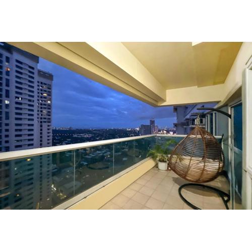 Family size Staycation in Makati with new year's firework balcony view