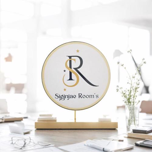 Family Suite Connecting 4 Bedroom at Apartment Green Pramuka City