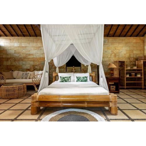 Family Villa, Shared Pool, Garden, Rice Field & Jungle Views