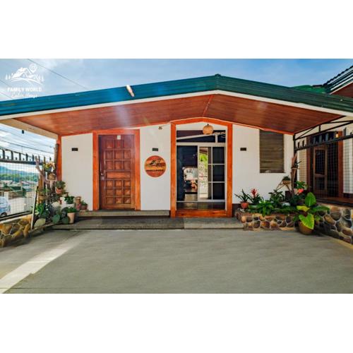 Family World Cabin House - Baguio City