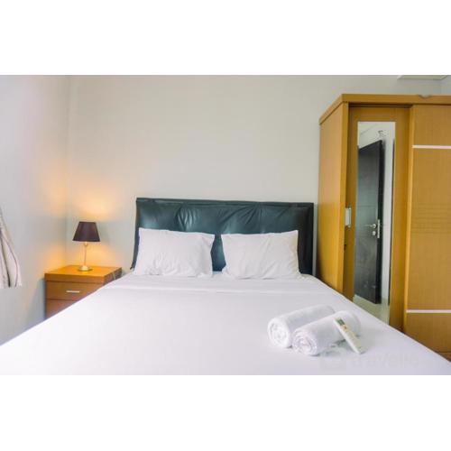 Fancy and Nice 1BR at Paramount Skyline Apartment By Travelio