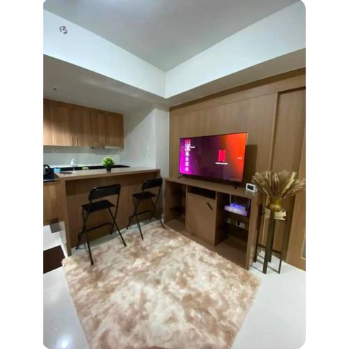 FarrahNoah's Place 2br Condo Unit near moa