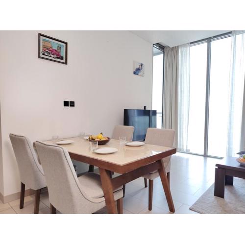 Fast Wi-fi Netflix Cozy 1BR Flat Near Downtown Dubai